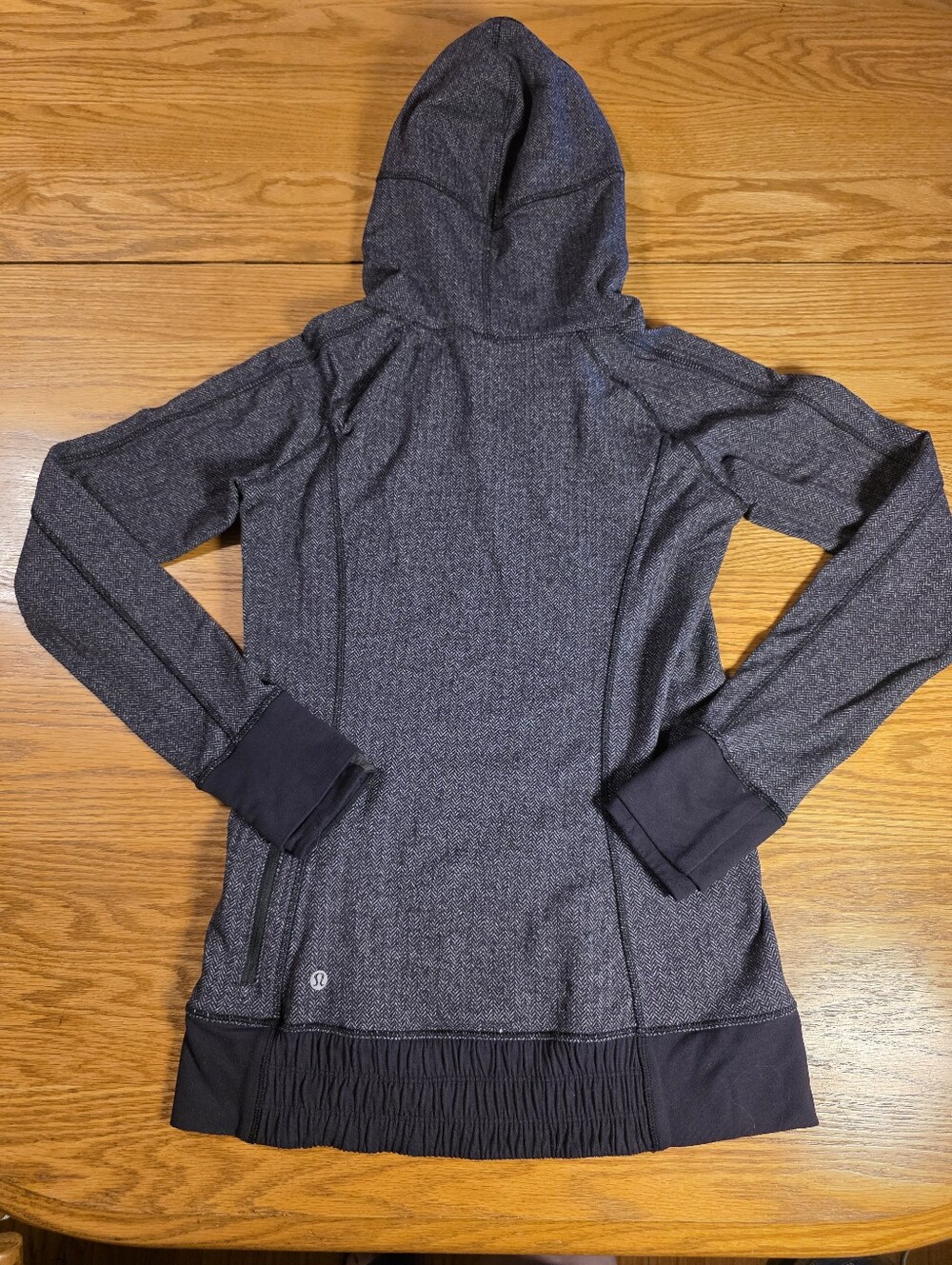 Lululemon Gray Herringbone Hoodie Jacket Size 6